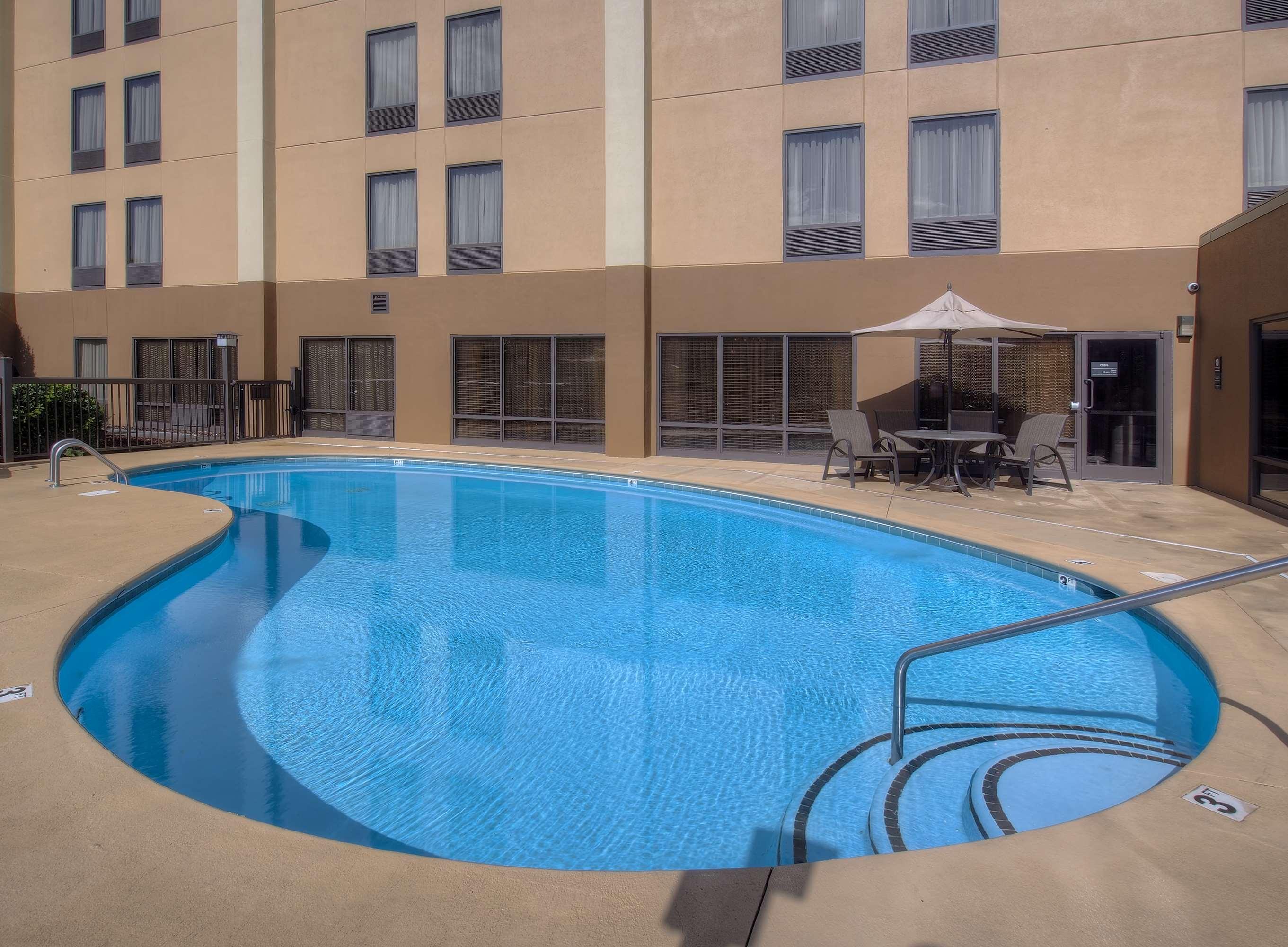 Hampton Inn Кингспорт Экстерьер фото