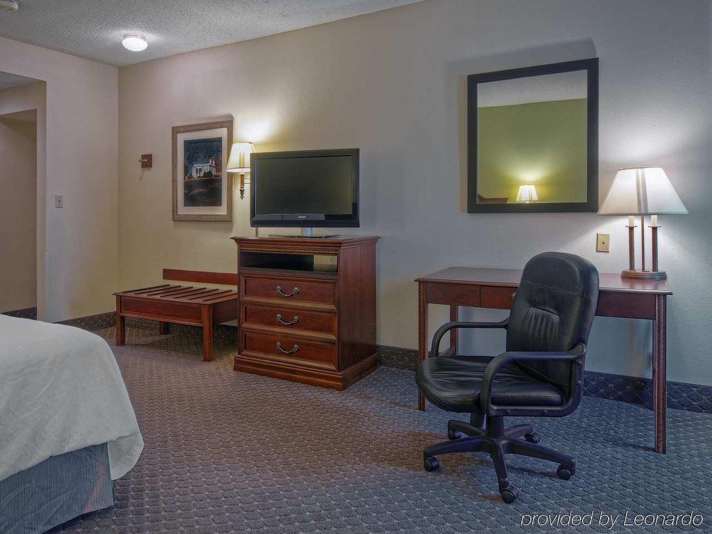 Hampton Inn Кингспорт Экстерьер фото